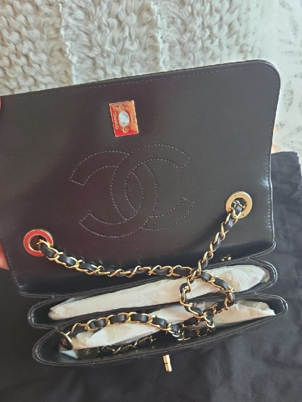 CHANEL Black Lambskin Trendy CC - Picture 10 of 17